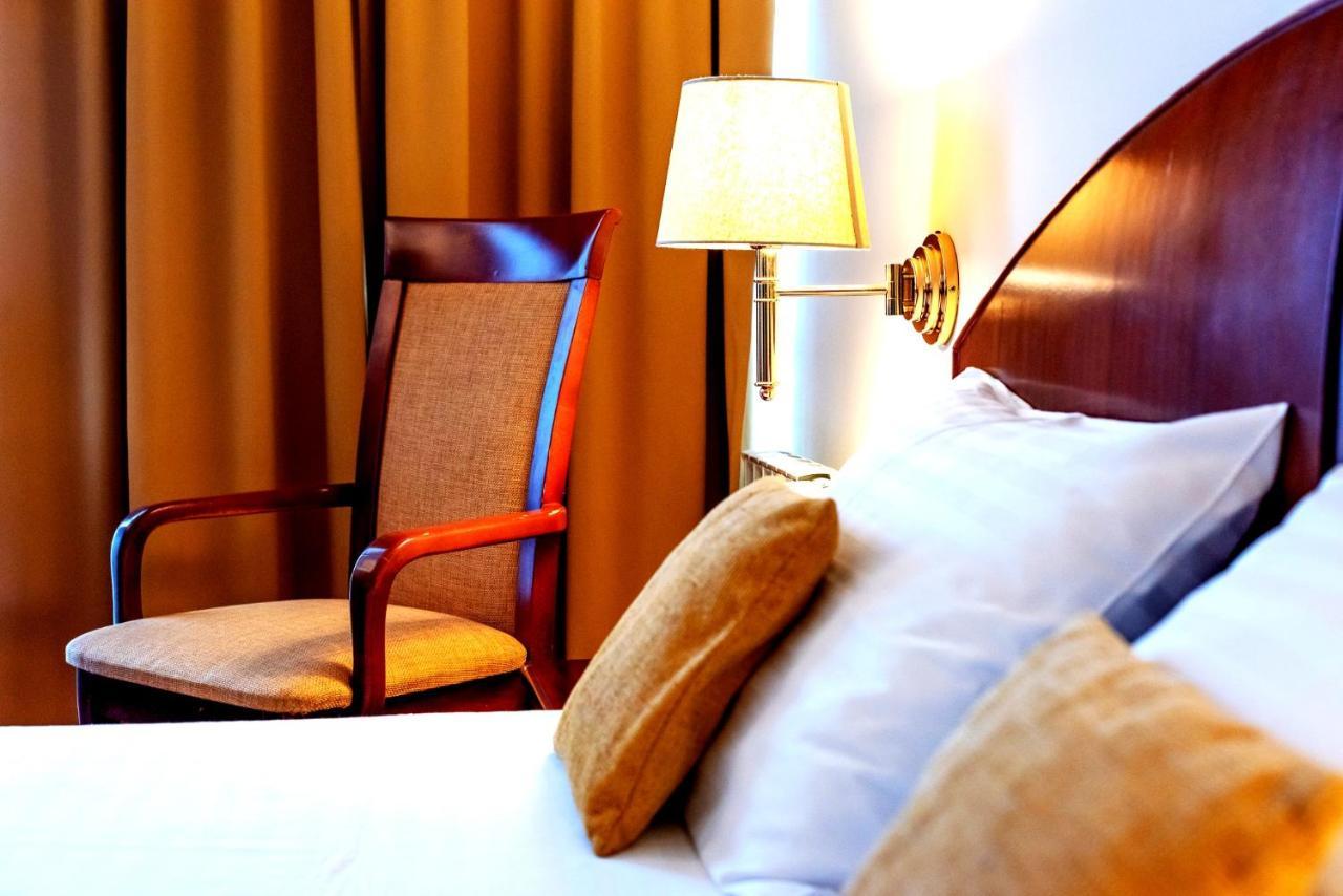 Hotel Minerva Bukarest Eksteriør billede