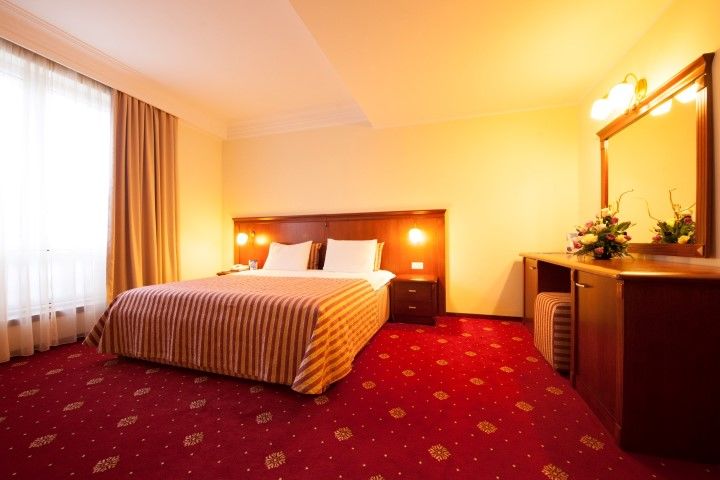Hotel Minerva Bukarest Eksteriør billede